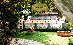 Bed and Breakfast Lada House Lampang Exterior photo