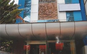 Hotel Rest Inn Bengaluru Exterior photo