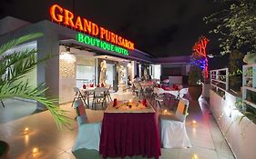 Hotel Grand Puri Saron Jogyakarta Exterior photo