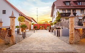 Hotel - Restaurant Eberlwirt Bruckberg Exterior photo