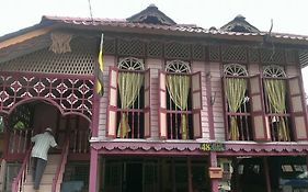 Homestay Bukit Gantang Hotel Taiping Exterior photo