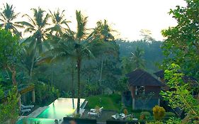 Puri Saron Hotel Madangan - Gianyar Payangan Exterior photo