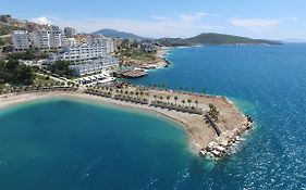 Santa Quaranta Premium Resort Saranda Exterior photo