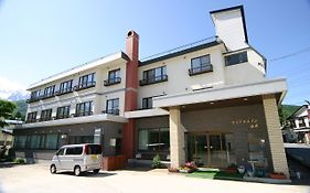 Central Inn Hakuba Exterior photo