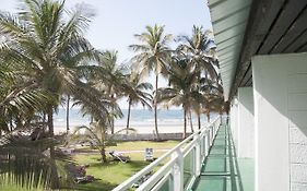 Bungalow Beach Hotel Kotu Exterior photo