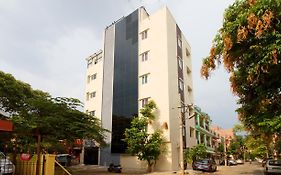 Treebo Trend Mel'S Suites Indiranagar Bengaluru Exterior photo