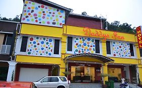 Daddy'S Inn Lumut Exterior photo