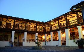 Hotel Hacienda San Isidro De Iltaqui Cotacachi Exterior photo