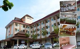 Butnamtong Hotel Lampang Exterior photo