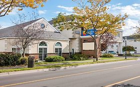 Comfort Inn Lakeside Mackinaw City Exterior photo