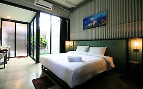 Hostel The Tree Sleep And Space Trang Exterior photo