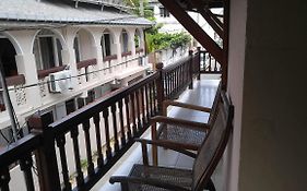 Albert Guest - Galle Fort Exterior photo