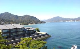 Hotel Sakuraya Itsukushima Exterior photo