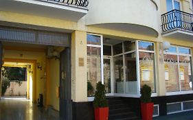 Hotel Vila Ariston Osijek Exterior photo