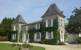 Bed and Breakfast Le Logis De Ruelle Exterior photo