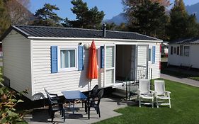 Willa Altogold Swiss Holidays At Manor Farm 5* Interlaken Exterior photo