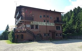 Albergo Ristorante Pineta Collio Exterior photo