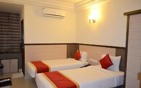 Hotel Comfort Bengaluru Exterior photo