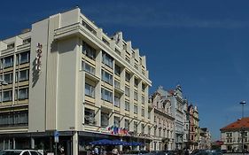 Hotel Central Pilzno Exterior photo