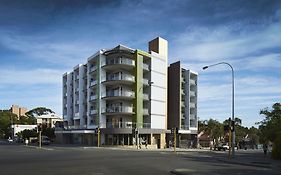 Baileys Serviced Apartments Perth Exterior photo