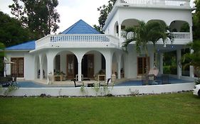 By The Sea Vacation Home And Villa Port Antonio Exterior photo