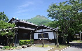 Hotel Enokiya Ryokan Yufu Exterior photo