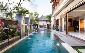 Villa Dk - Bali Nusa Dua  Exterior photo