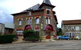 Hotel-Restaurant Du Commerce Aubréville Exterior photo