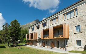 Randolins Familienresort Sankt Moritz Exterior photo