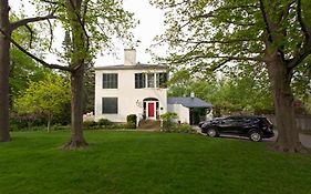 Bed and Breakfast Historic Lyons House Niagara-on-the-Lake Exterior photo