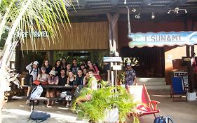 Tsunami Hostel Tamarindo Exterior photo