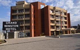 Grand Winston Hotel Nakuru Exterior photo