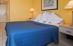 Holiday Inn Express & Suites Nassau Room photo