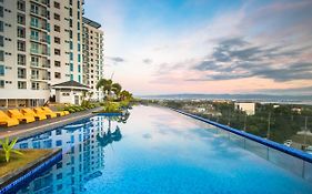 C Suites At Mactan Newtown Lapu-Lapu City Exterior photo