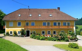 Hotel Ferienhof Am Landsberg Obergrünburg Exterior photo