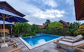 Dream Beach Inn Lembongan Exterior photo