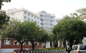 Kstdc Kumarakrupa Hotel Bengaluru Exterior photo