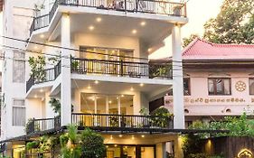 Viyana Boutique Hotel Kandy Exterior photo