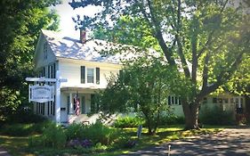 Carriage Barn Inn Keene Exterior photo