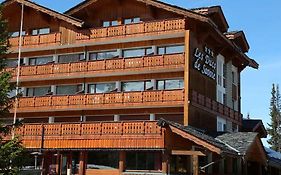 Hotel Les Ducs De Savoie Courchevel Exterior photo