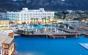 Rocks Hotel & Casino Kirenia Exterior photo