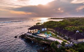 Hotel Ombak Bay Lembongan Exterior photo