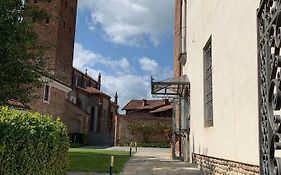 Aparthotel Castello La Rocchetta Sandigliano Exterior photo