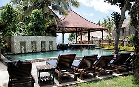 The Tanis Beach Resort Nusa Lembongan Exterior photo