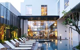 Gaia Cosmo Hotel Jogyakarta Exterior photo