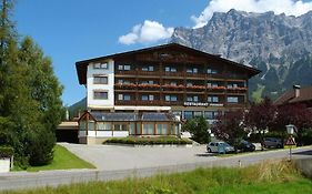 Hotel Feneberg Ehrwald Exterior photo