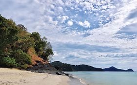 The Temak Villa Pantai Cenang  Exterior photo