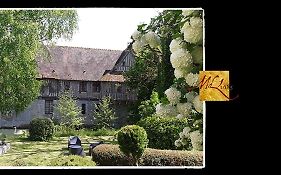 Bed and Breakfast Manoir De Livet Saint-Germain-de-Livet Exterior photo