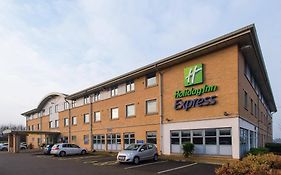 Holiday Inn Express East Midlands Airport, An Ihg Hotel Castle Donington Exterior photo