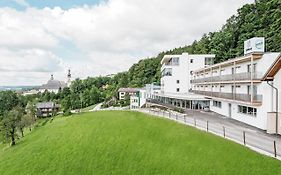 Spes Hotel & Seminare Schlierbach Exterior photo